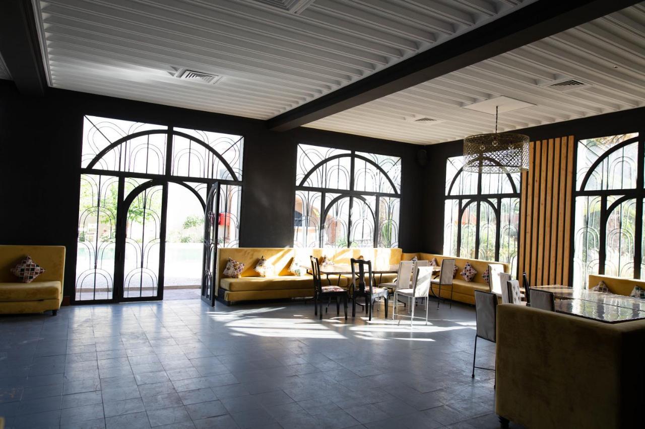 Palace Jena Lagouassem Extérieur photo