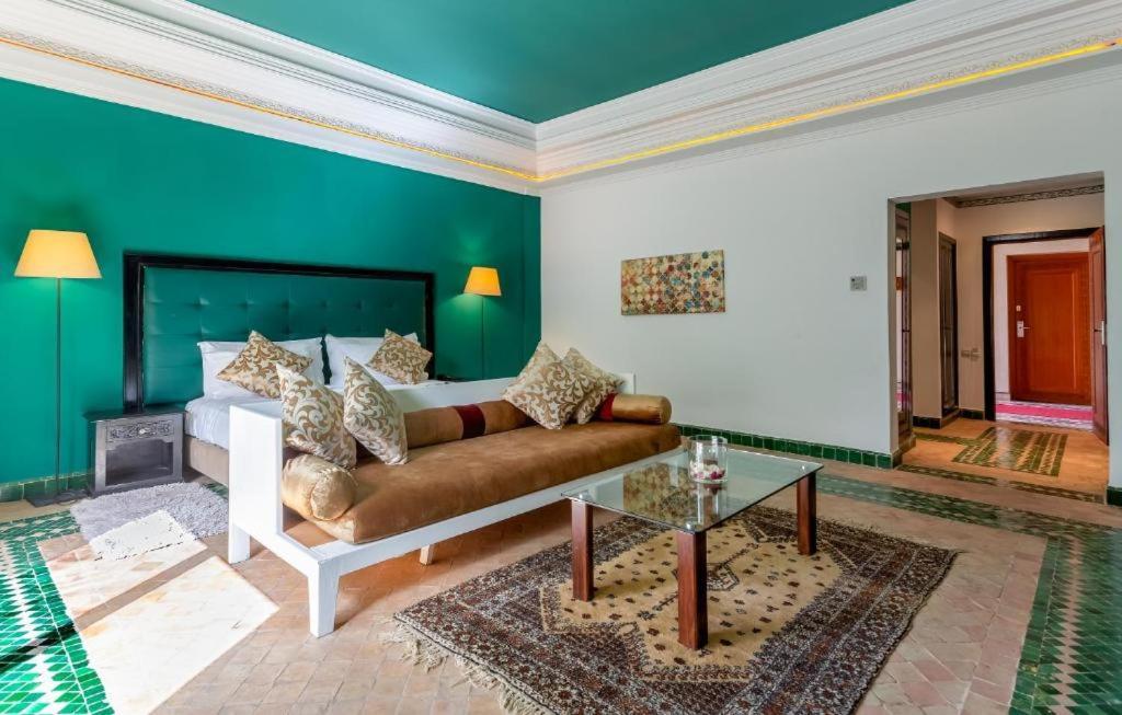 Palace Jena Lagouassem Extérieur photo